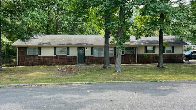 property at 2400 Walnut Dr NW