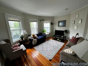 74 Romsey St in Boston, MA - Foto de edificio - Building Photo