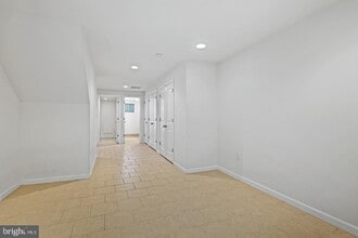 330 N Preston St-Unit -LOWER UNIT in Philadelphia, PA - Building Photo - Building Photo