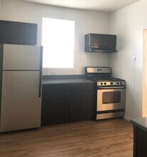 806 N Bishop St, Unit 3B in Chicago, IL - Building Photo - Building Photo