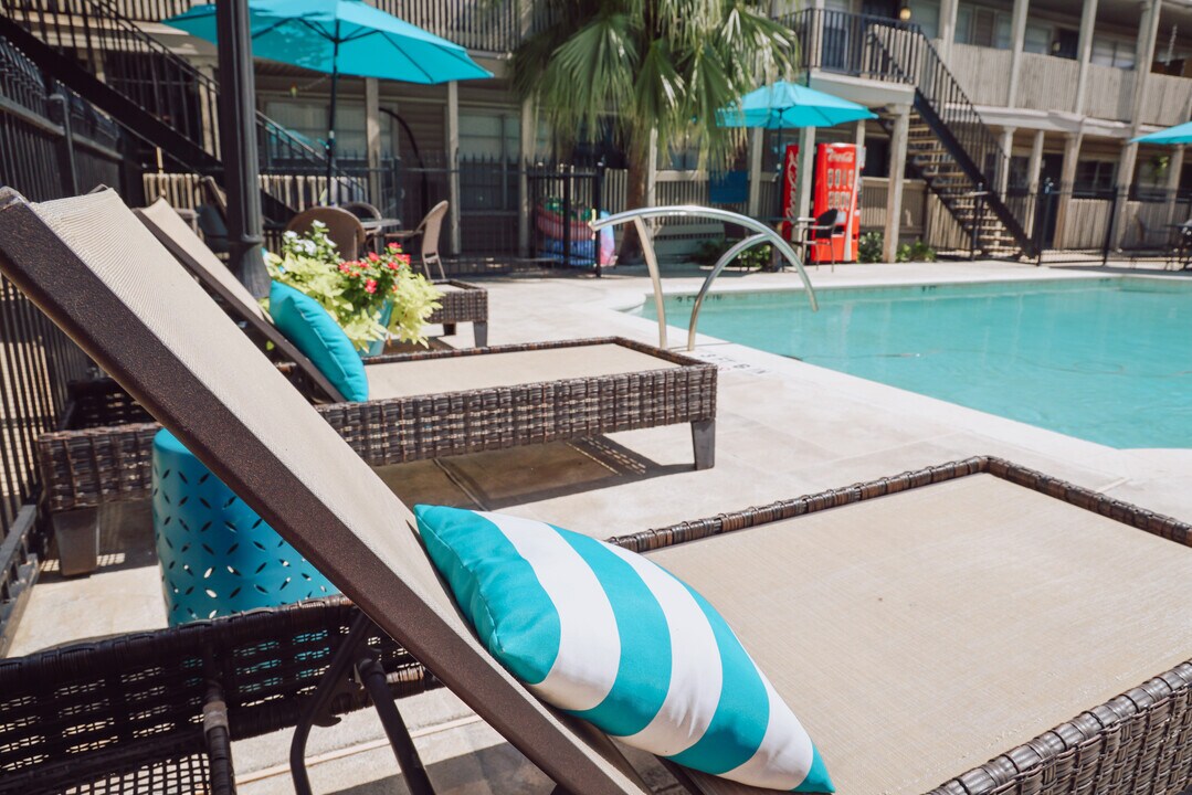 Lenox Apartments Photo