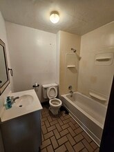 1296 Butler Rd, Unit 1296A in Springdale, PA - Building Photo - Building Photo