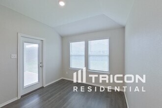 848 Glover Dr in Aubrey, TX - Building Photo - Building Photo