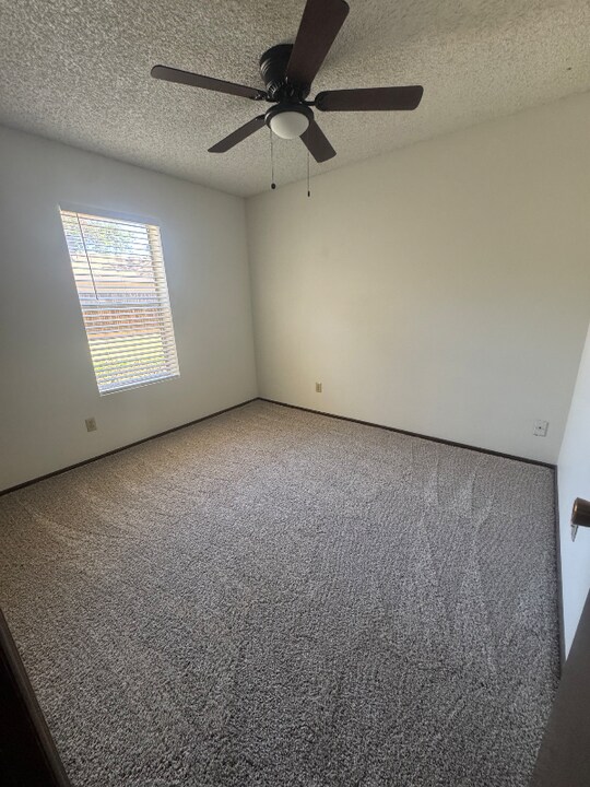 863 W 8th Pl in Mesa, AZ - Building Photo