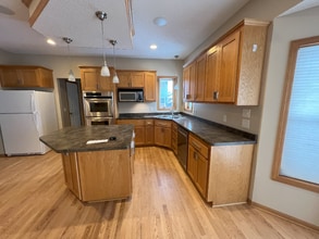 54 Meadowlark Dr in Hudson, WI - Building Photo - Building Photo