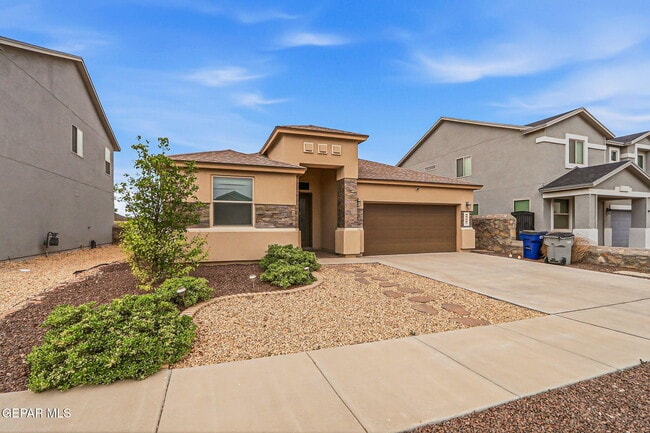 4717 Christian Azcarate St in El Paso, TX - Building Photo - Building Photo