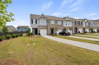 595 Magnolia Cir in Palmetto, GA - Building Photo - Building Photo