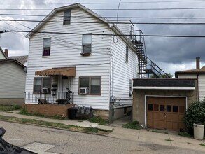 1817 Beaver St in Ambridge, PA - Building Photo - Building Photo