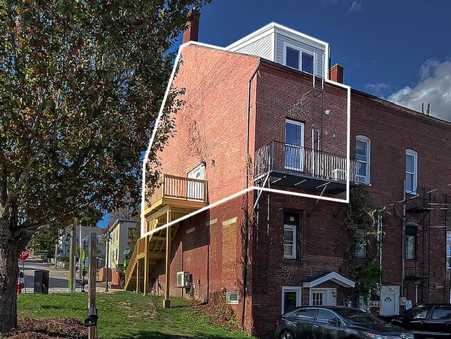 90 High St in Somersworth, NH - Building Photo - Building Photo