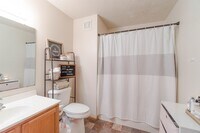 9135 University Ave photo'