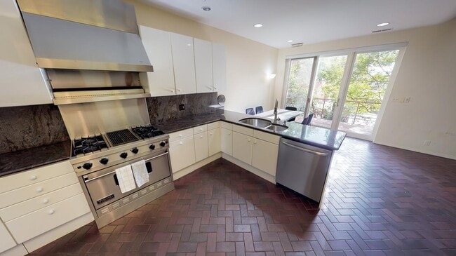 property at 1412 21st St NW