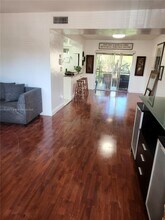 8401 SW 107th Ave in Miami, FL - Building Photo - Building Photo