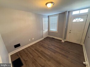 134 W Airy St in Norristown, PA - Foto de edificio - Building Photo