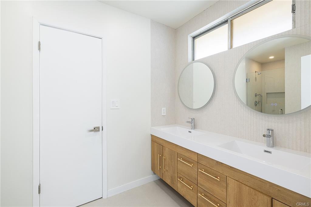 5628 El Canon Ave in Los Angeles, CA - Building Photo