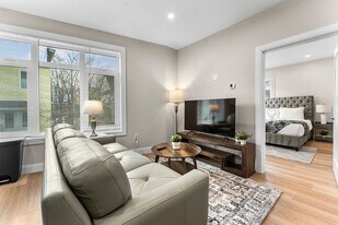 394 McGrath Hwy, Unit SI ID1364689P in Somerville, MA - Building Photo