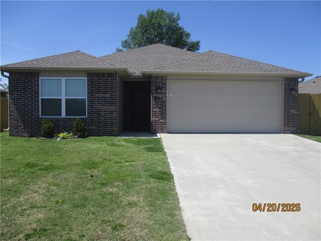 property at 904 S Excelsior Dr