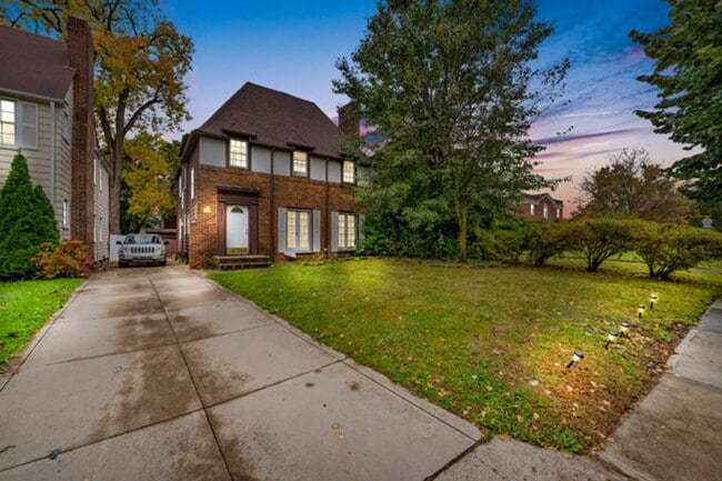 property at 3474 Daleford Rd