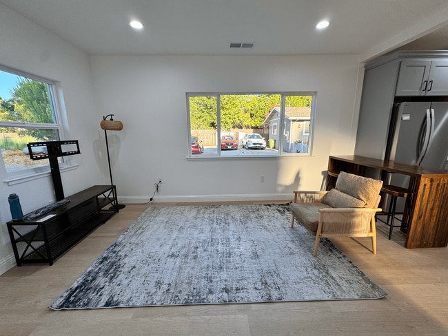 1053 Brommer St in Santa Cruz, CA - Building Photo - Building Photo