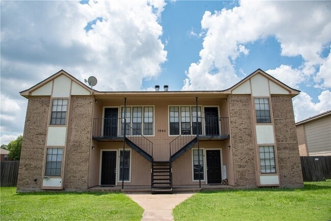 property at 1900 Woodsman Dr