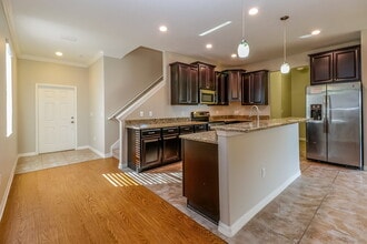 13714 Lakemont Dr in Hudson, FL - Building Photo - Building Photo