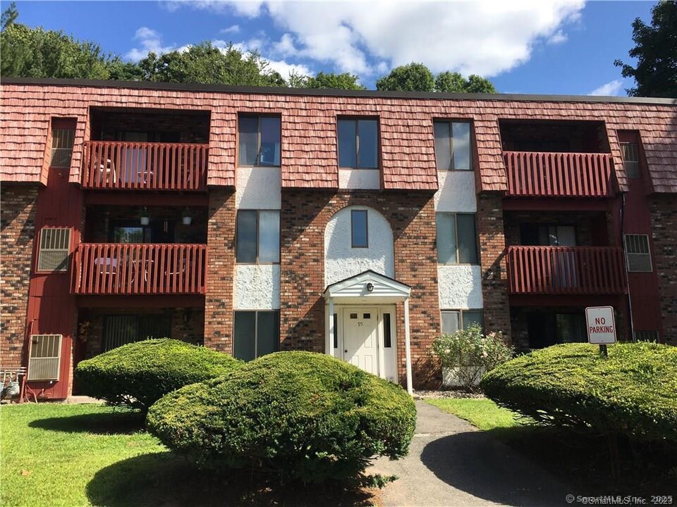 95 -2B Woodsedge Dr in Newington, CT - Building Photo