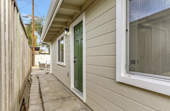 property at 368 Lochridge Dr