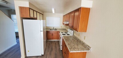 9401-9433 NE Prescott St in Portland, OR - Building Photo - Building Photo