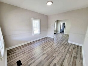 1128 Hensley Ave in Hamilton, OH - Foto de edificio - Building Photo