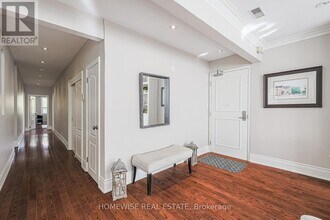 8-8 Ridge Hill Dr in Toronto, ON - Building Photo - Building Photo