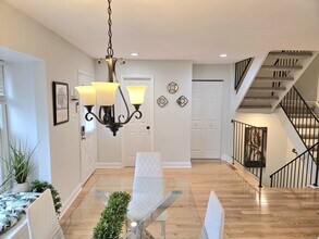 5407 Leeway Ct in Fairfax, VA - Building Photo - Building Photo