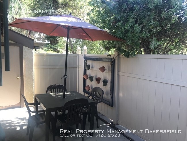5401 Dunsmuir Rd-Unit -#26 in Bakersfield, CA - Building Photo - Building Photo
