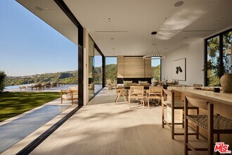 1149 Linda Flora Dr in Los Angeles, CA - Building Photo - Building Photo