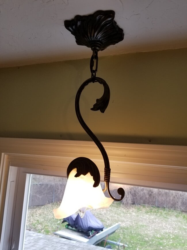 85 Pond St in Salem, NH - Building Photo - Building Photo