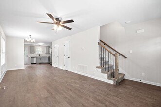 923 Greenwood Ave in Clarksville, TN - Building Photo - Building Photo