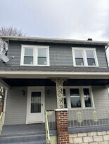 1104 Wilmington Ave in New Castle, PA - Building Photo