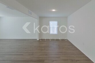 262 Grenada St NW in Port Charlotte, FL - Building Photo - Building Photo