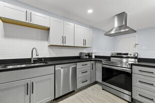 500 Umstead Dr in Chapel Hill, NC - Building Photo