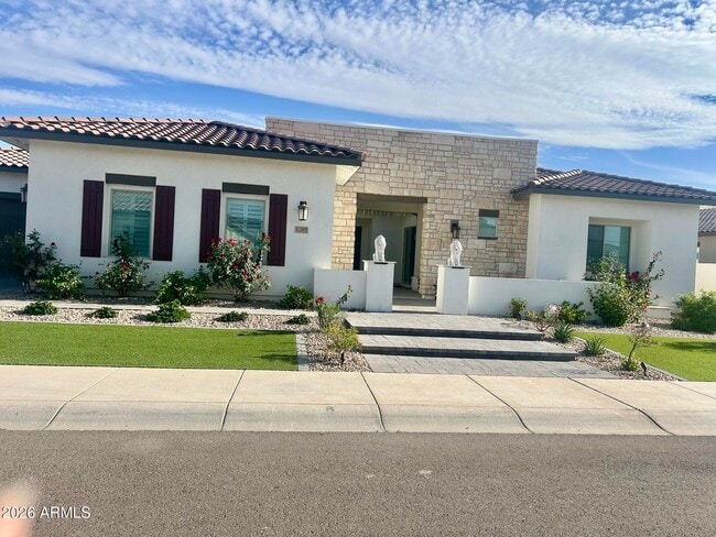 property at 1285 E Mead Dr