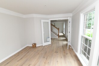 3308 Altair Ln in Upper Marlboro, MD - Foto de edificio - Building Photo