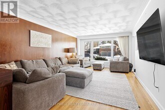 1874 Rideau Garden Dr in Ottawa, ON - Building Photo - Building Photo