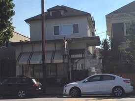 3834 Market St in Oakland, CA - Building Photo