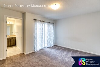588 Osborne Dr SW in Airdrie, AB - Building Photo - Building Photo
