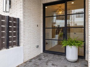 800 Emilia Ct in Austin, TX - Building Photo - Building Photo