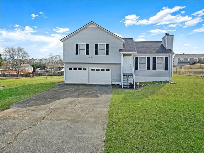 100 Ginnity Dr in Douglasville, GA - Building Photo - Building Photo