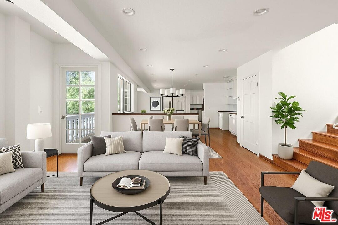 3962 Oakfield Dr in Los Angeles, CA - Building Photo