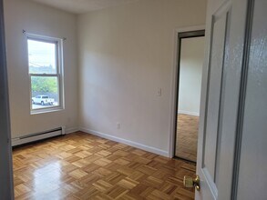 30 Courtland St in Everett, MA - Building Photo - Building Photo
