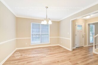 8718 Holly Creek Ct in Charlotte, NC - Building Photo - Building Photo