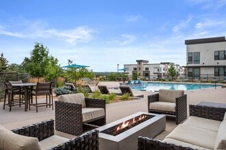 Gateway Arvada Ridge in Arvada, CO - Foto de edificio - Building Photo