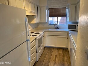 4437 E Hubbell St in Phoenix, AZ - Building Photo - Building Photo