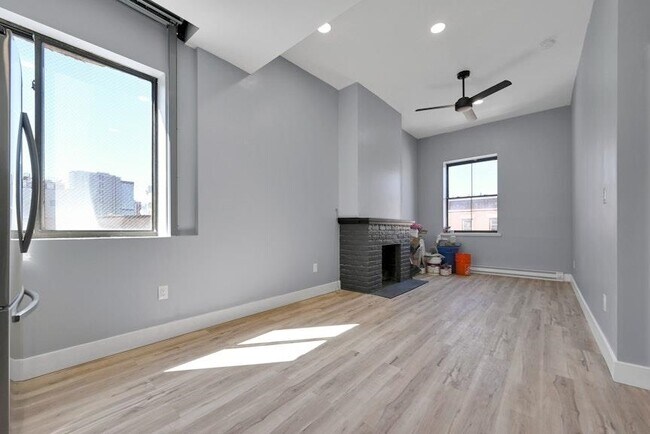 41 1st St in Hoboken, NJ - Building Photo - Building Photo